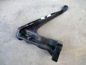 Левый передний кронштейн кабины FOTON H4502A01041A0
